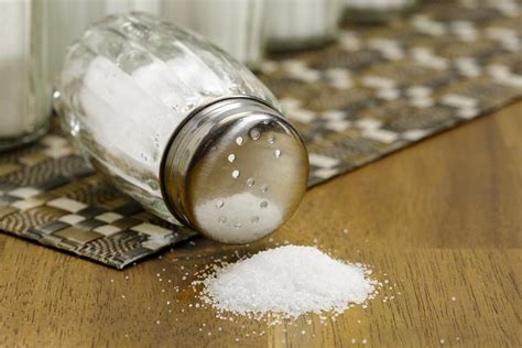 为什么减肥不建议吃盐，可能会影响健康